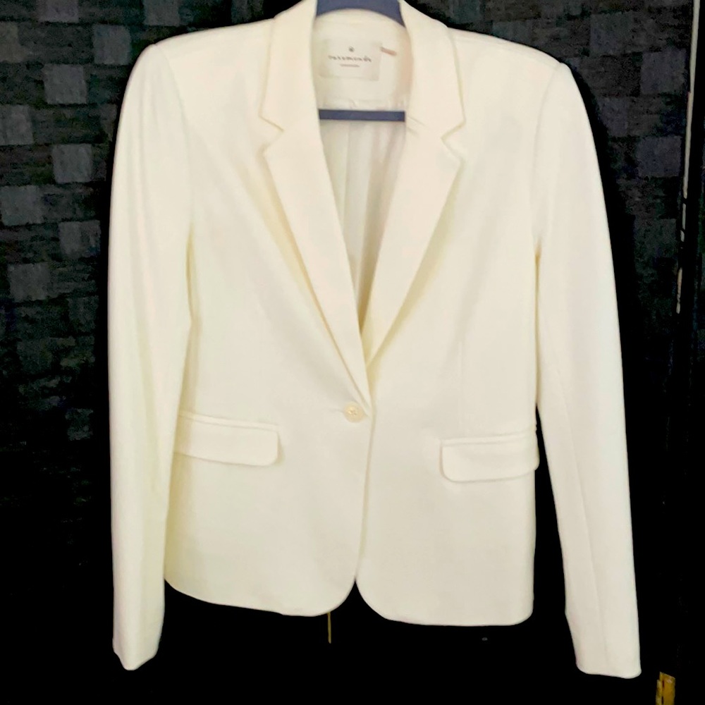 Rosemunde Copenhagen White Suit Jacket -NWOT, LG/ front pockets. Classic Style.